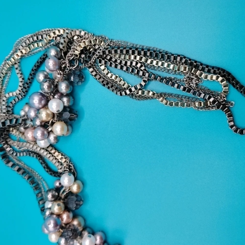 Chico's Silver & Gunsmith Tone Link Chains Faux Pearl Beads Fashion Necklace 32" - Picture 4 of 5